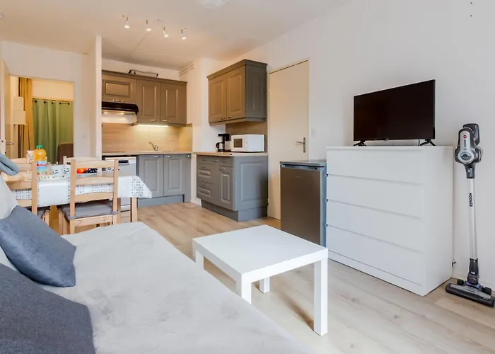 Apartment Le Sporting-17 By Interhome