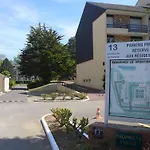 Le Sporting-17 By Interhome דירה קאבורג