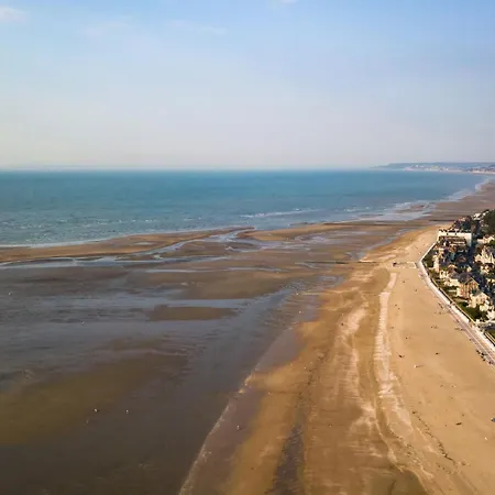 Le Sporting-17 By Interhome