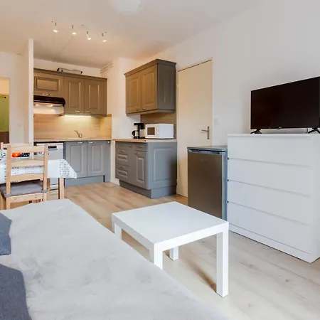 Апартаменты Le Sporting-17 By Interhome