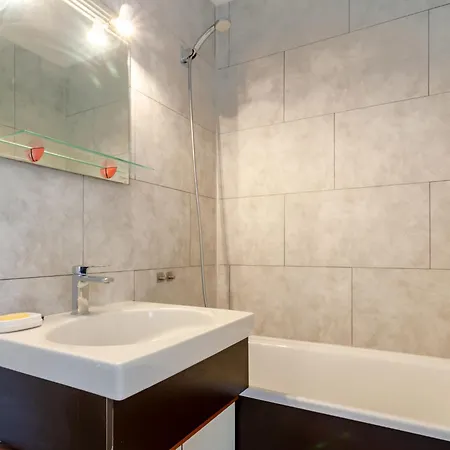 Le Sporting-17 By Interhome * Кабур