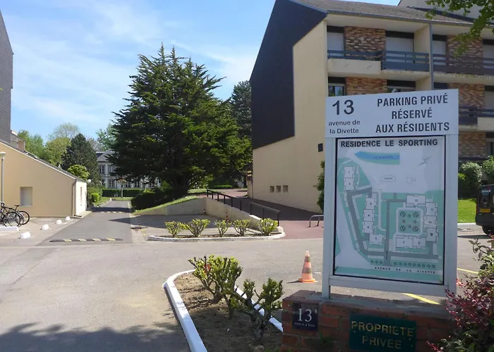 Le Sporting-17 By Interhome Apartament Cabourg